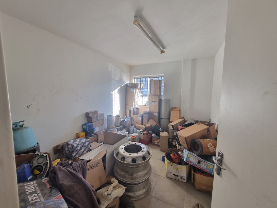 To Let commercial Property for Rent in Okavango Park Western Cape
